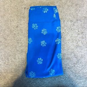 ❌SOLD❌ LuLaRoe OS Blue Paw Print Leggings